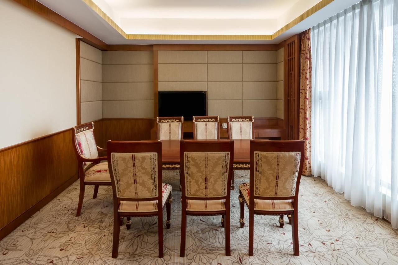 Crowne Plaza Zhanjiang Kang Yi, An Ihg Hotel Экстерьер фото