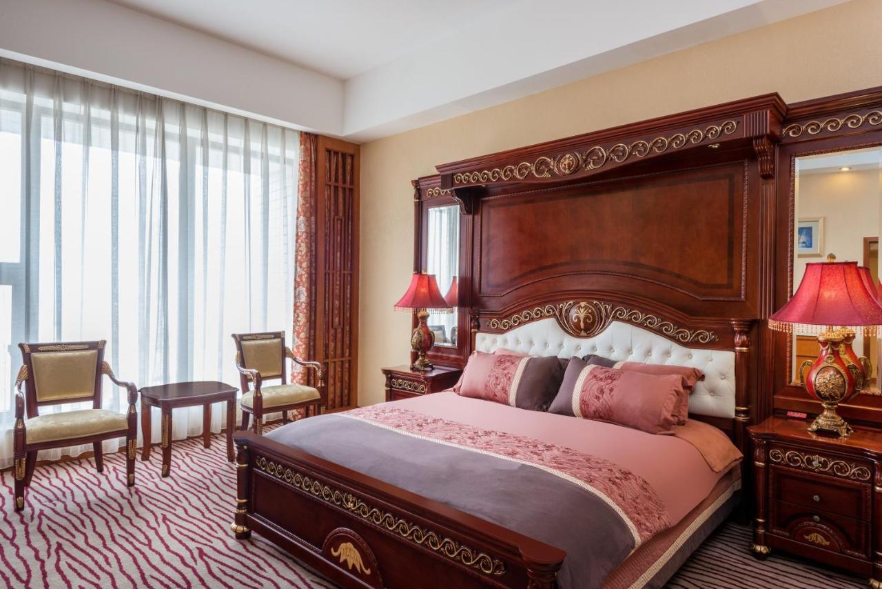 Crowne Plaza Zhanjiang Kang Yi, An Ihg Hotel Экстерьер фото
